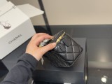 シャネルバッグ CHANEL 2025新作 化粧ポーチ