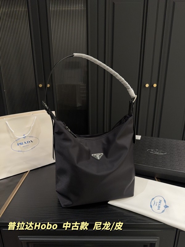 プラダバッグ PRADA 2025新作 脇袋