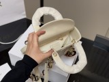 ディオールバッグ DIOR 2025新作 ダイアナ妃バッグ