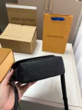 ルイヴィトンバッグ LOUIS VUITTON 2025新作 メッセンジャーバッグ