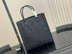 バーバリーバッグ BURBERRY 2025新作 ショッピングバッグ