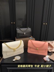 バーバリーバッグ BURBERRY 2025新作 ベローズバッグ