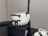 シャネルバッグ CHANEL 2025新作 枕袋