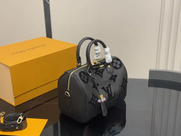 ルイヴィトンバッグ LOUIS VUITTON 2025新作 枕袋