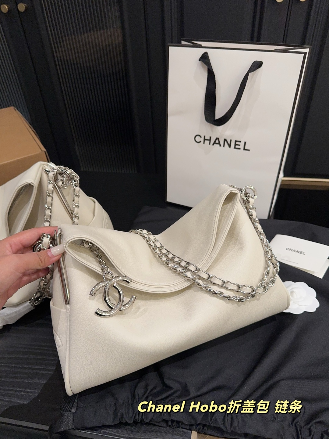 シャネルバッグ CHANEL 2025新作 チェーン折りたたみバッグ