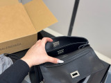 バレンシアガバッグ BALENCIAGA 2025新作 特大バッグ