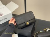 シャネルバッグ CHANEL 2025新作 チェーンバッグ
