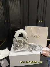 ディオールバッグ DIOR 2025新作 ミニプリンセスダイアナバッグ