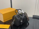 ルイヴィトンバッグ LOUIS VUITTON 2025新作 枕袋