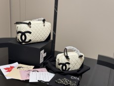 シャネルバッグ CHANEL 2025新作 枕袋