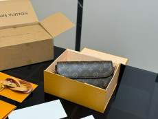 ルイヴィトンバッグ LOUIS VUITTON 2025新作 脇袋