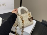 ディオールバッグ DIOR 2025新作 ダイアナ妃バッグ