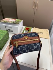 グッチバッグ GUCCI 2025新作 カメラバッグ