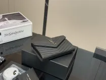 サンローランバッグ Yves Saint Laurent 2025新作 封筒パッケージ
