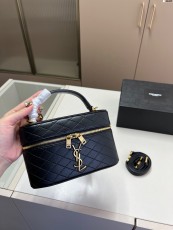 サンローランバッグ Yves Saint Laurent 2025新作 ハンドバッグ