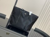 プラダバッグ PRADA 2025新作 クラシックショッピングバッグ