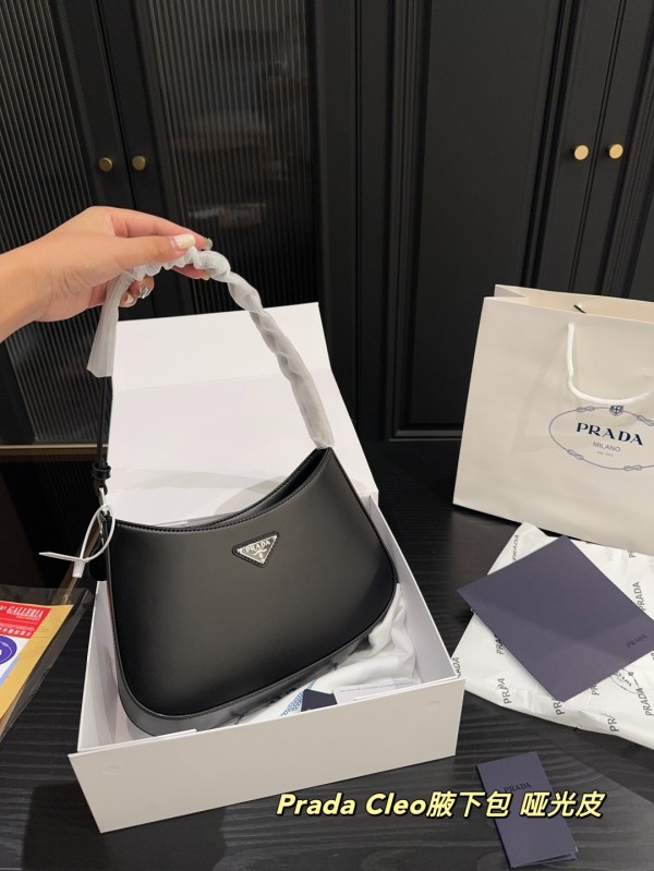 プラダバッグ PRADA 2025新作 脇袋