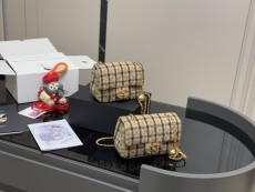 シャネルバッグ CHANEL 2025新作 スクエアパン