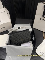 シャネルバッグ CHANEL 2025新作 クロスボディバッグ