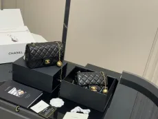 シャネルバッグ CHANEL 2025新作 スクエアパン