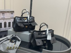 バレンシアガバッグ BALENCIAGA 2025新作 プロフィールバッグ