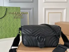 グッチバッグ GUCCI 2025新作 チェーンバッグ