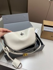 バレンシアガバッグ BALENCIAGA 2025新作 脇袋