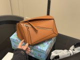 ロエベバッグ LOEWE 2025新作 チェストバッグ メッセンジャーバッグ