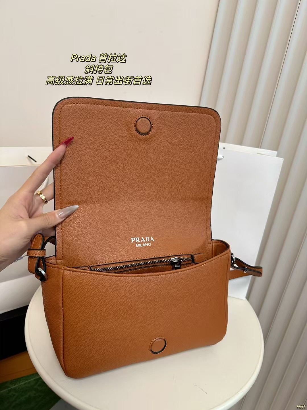 プラダバッグ PRADA 2025新作 クロスボディバッグ