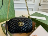 グッチバッグ GUCCI 2025新作 カメラバッグ