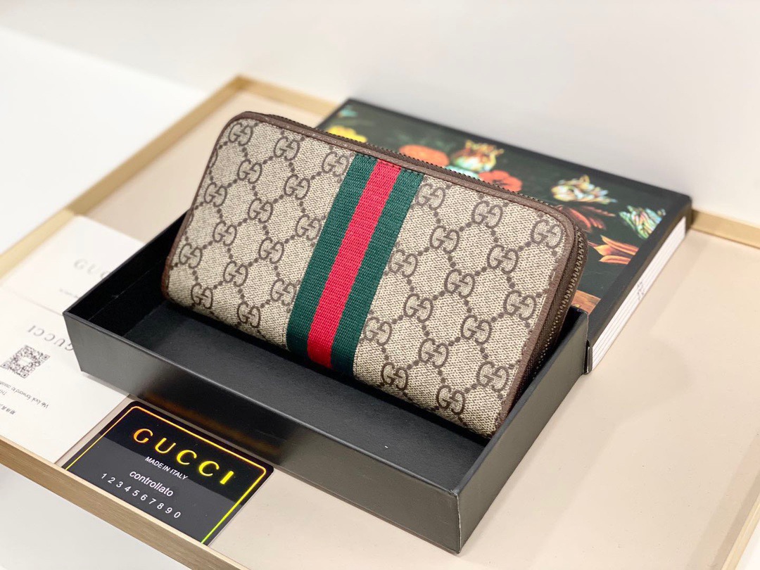 グッチ財布 GUCCI 2025新作 財布 557696