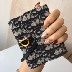 ディオール財布 DIOR 2025新作 財布 6812