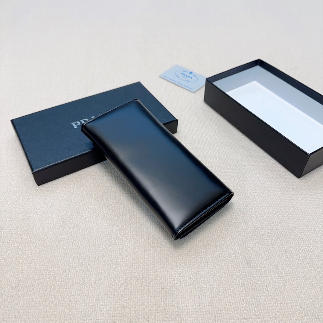 プラダ財布 PRADA 2025新作 財布