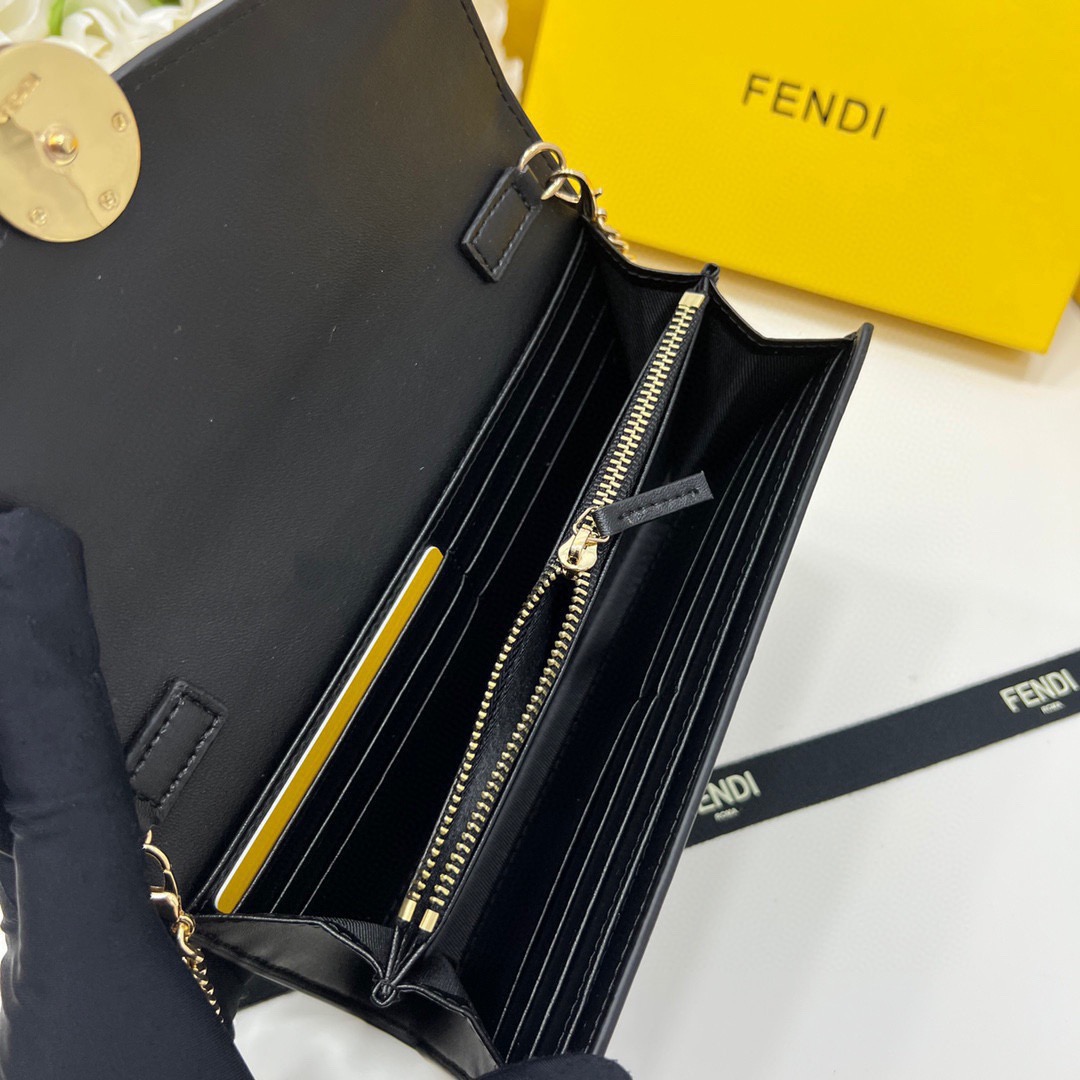 フェンディ財布 FENDI 2025新作 財布 2601