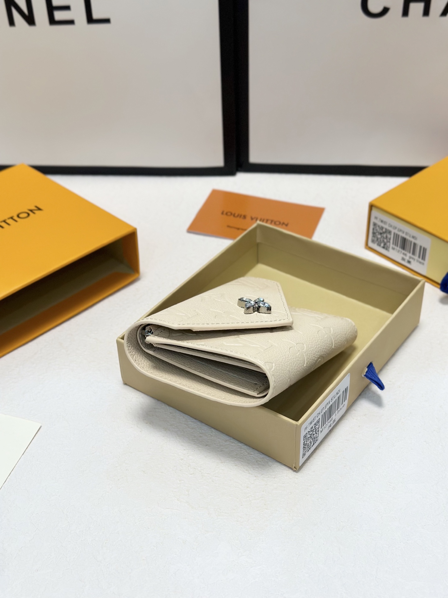 ルイヴィトン財布 LOUIS VUITTON 2025新作 財布