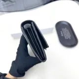 セリーヌ財布 CELINE 2025新作 財布 4776