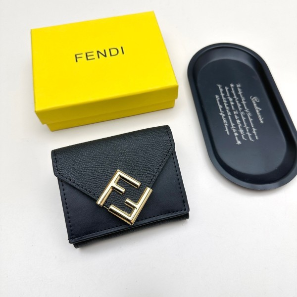 フェンディ財布 FENDI 2025新作 財布 8352