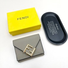 フェンディ財布 FENDI 2025新作 財布 8352
