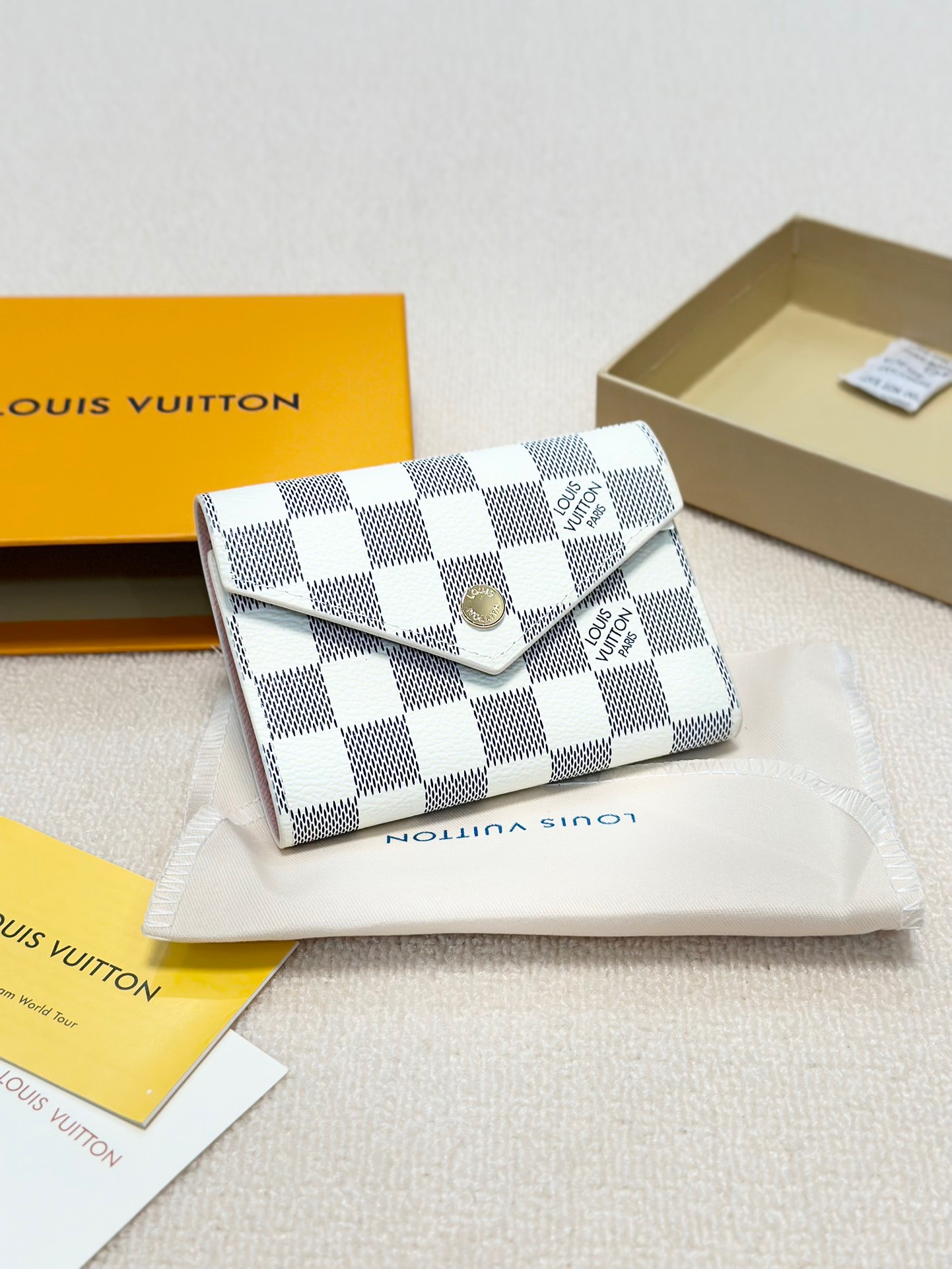 ルイヴィトン財布 LOUIS VUITTON 2025新作 財布
