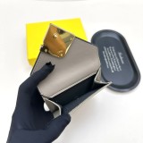 フェンディ財布 FENDI 2025新作 財布 8352