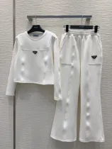 プラダ服 PRADA 2025新作 宇宙綿スーツ