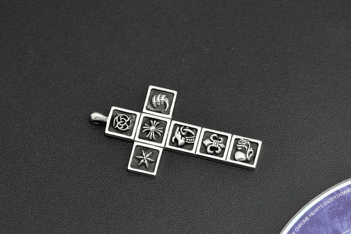 ブランドアクセサリー CHROME HEARTS 2025新作 高品質 ペンダント