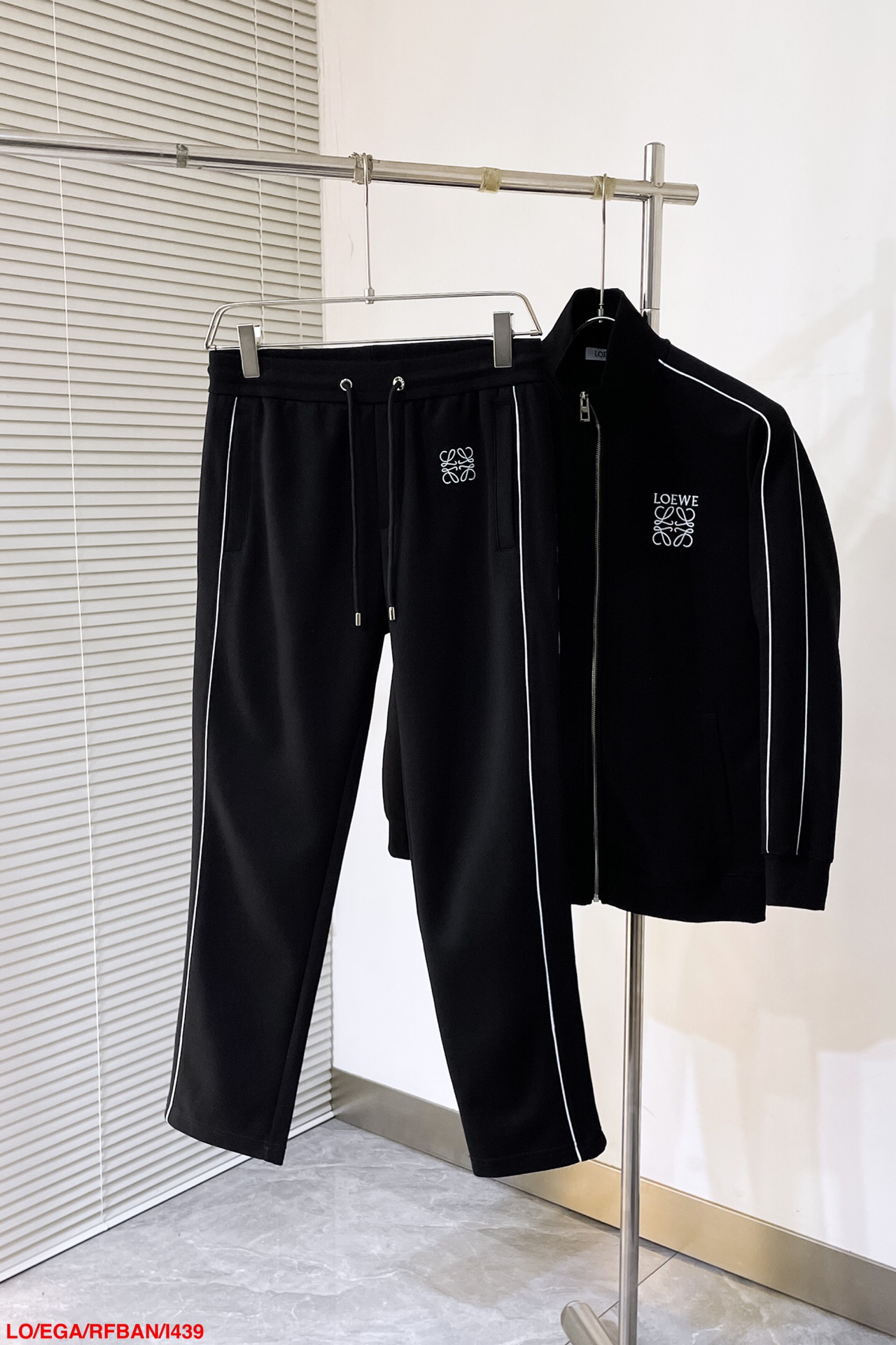 ロエベ服 LOEWE 2025新作 長袖スーツ