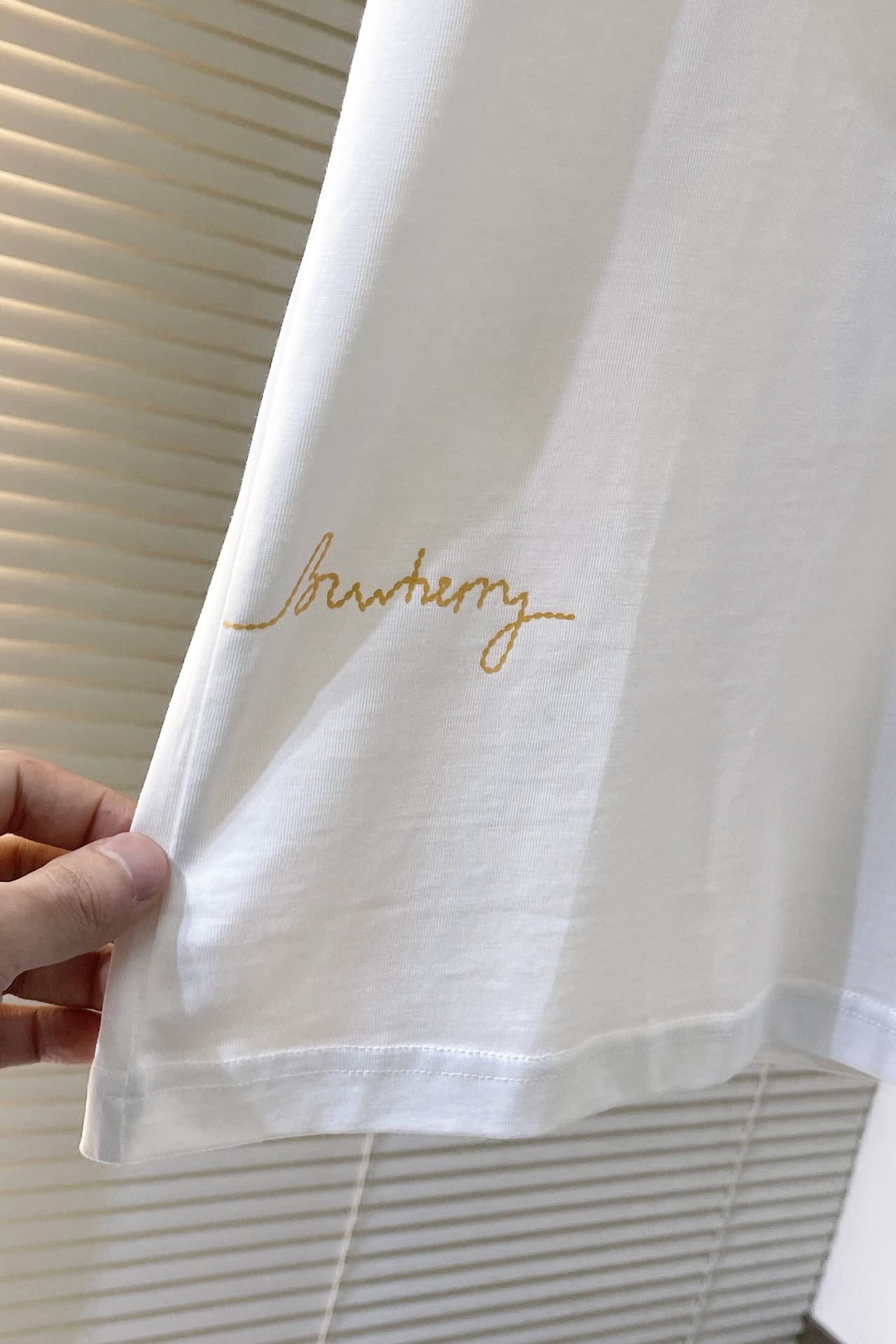 バーバリー服 BURBERRY 2025新作 半袖Tシャツ