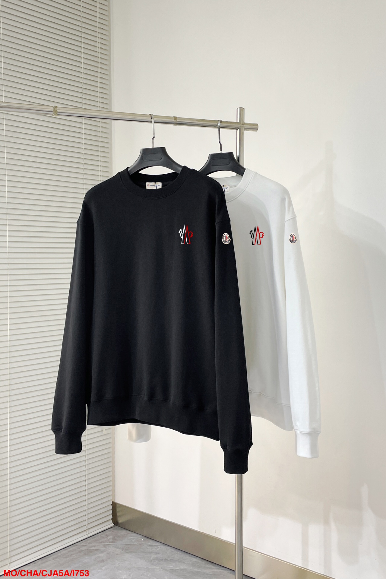 モンクレール服 MONCLER 2025新作 クルーネックスウェットシャツ