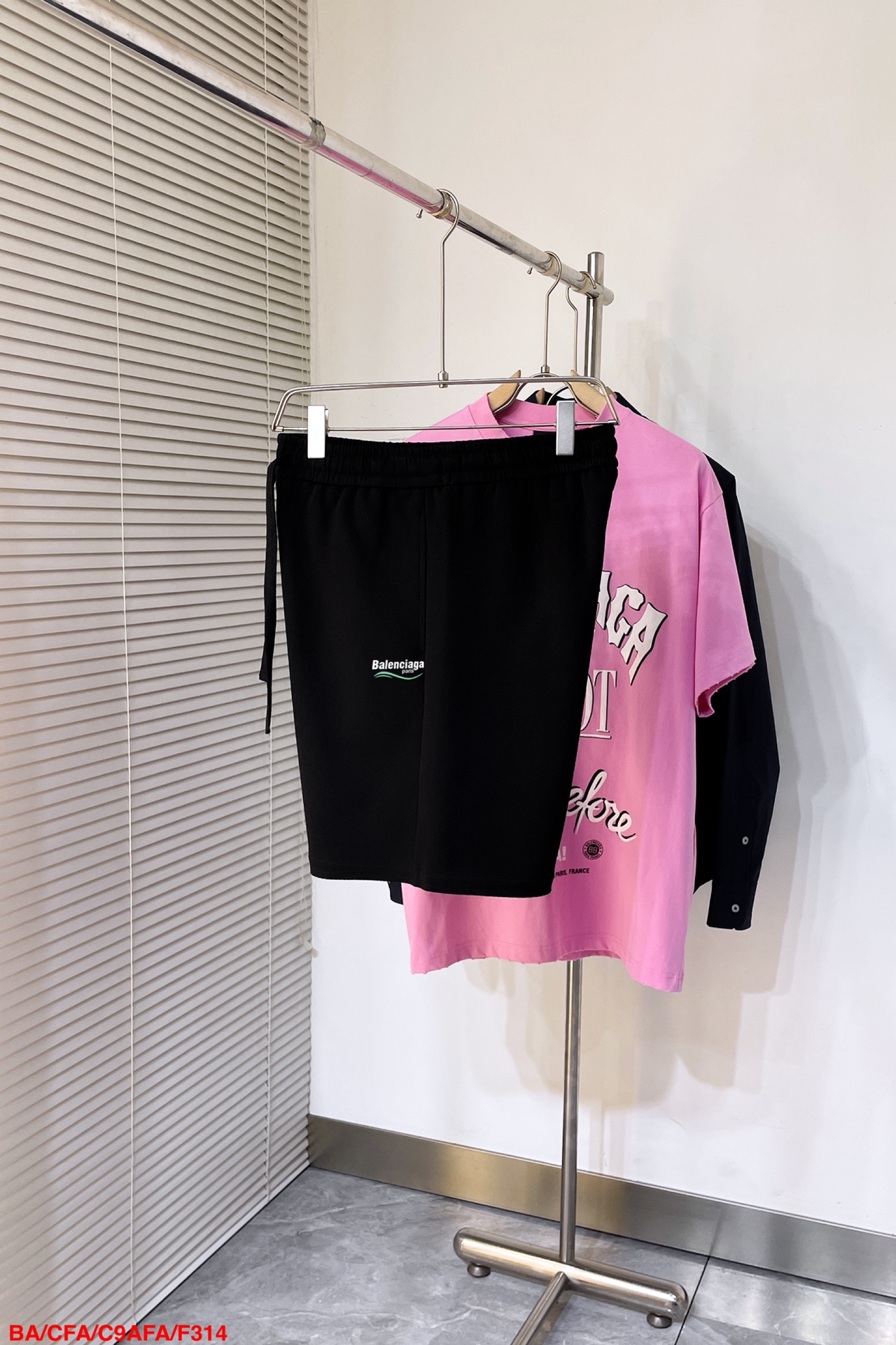 バレンシアガ服 BALENCIAGA 2025新作 ショートパンツ