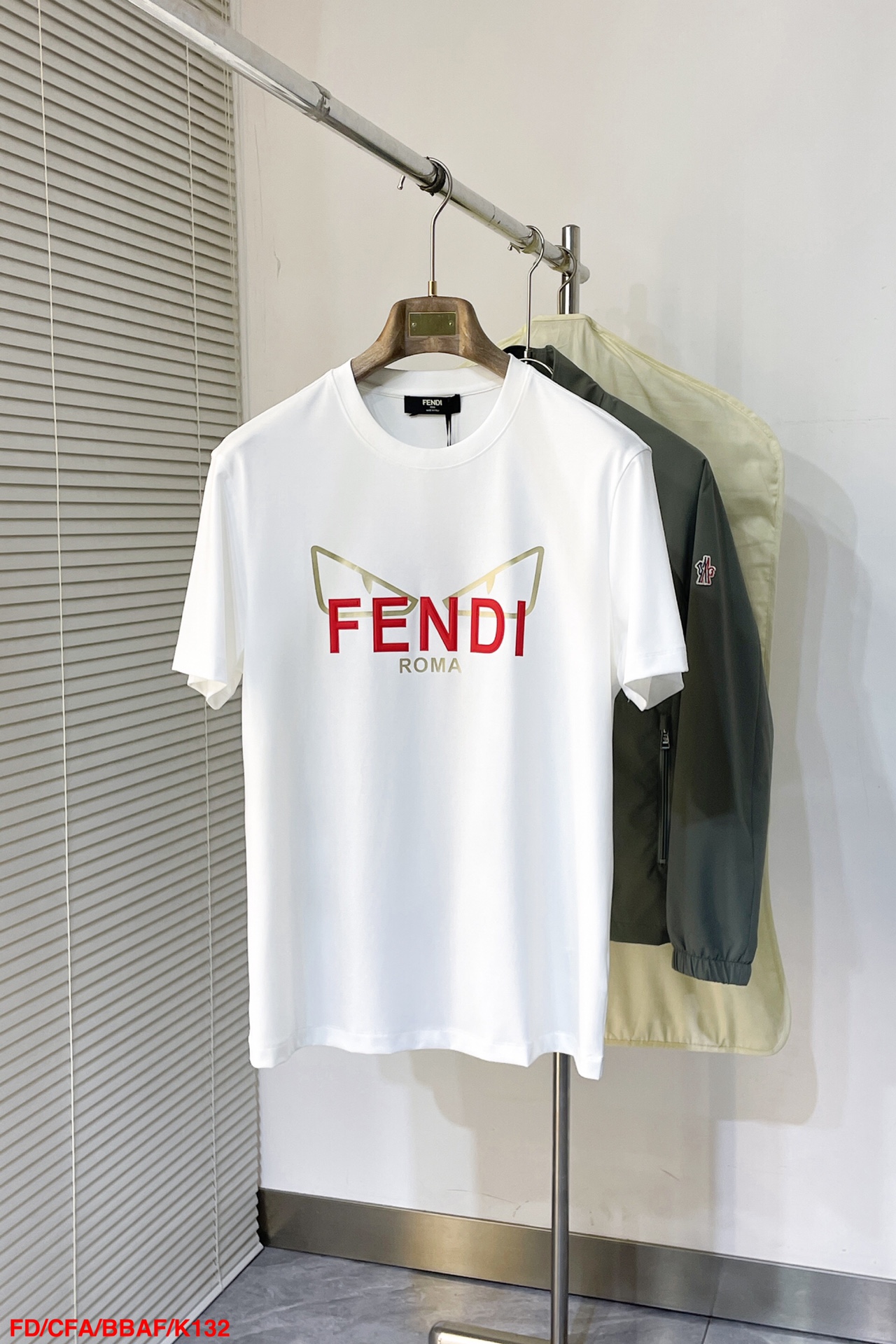 フェンディ服 FENDI 2025新作 半袖Tシャツ