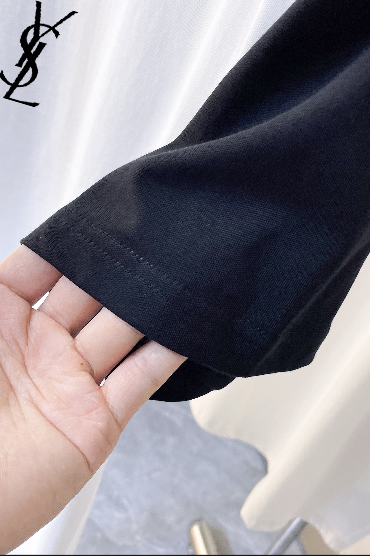 サンローラン服 Yves Saint Laurent 2025新作 半袖Tシャツ