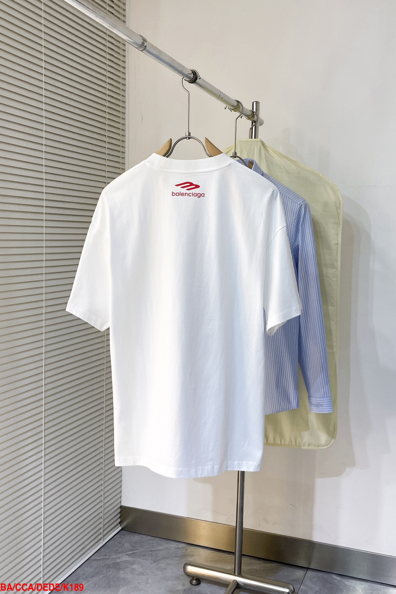 バレンシアガ服 BALENCIAGA 2025新作 フード付きジャケット