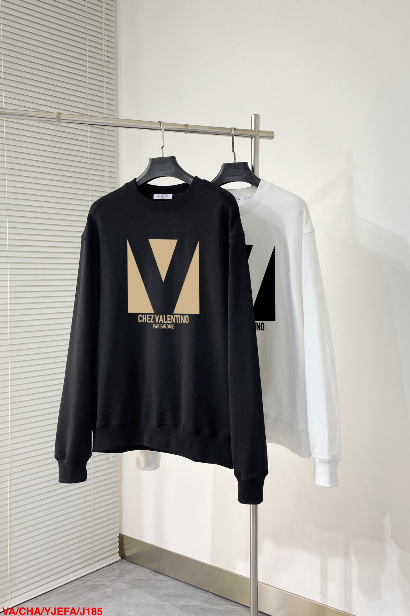 ヴァレンティノ服 VALENTINO 2025新作 クルーネックスウェットシャツ